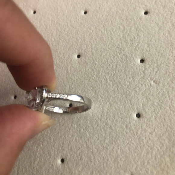 NEWπS925 heart shape ringπ size 7ππ - Picture 3 of 5